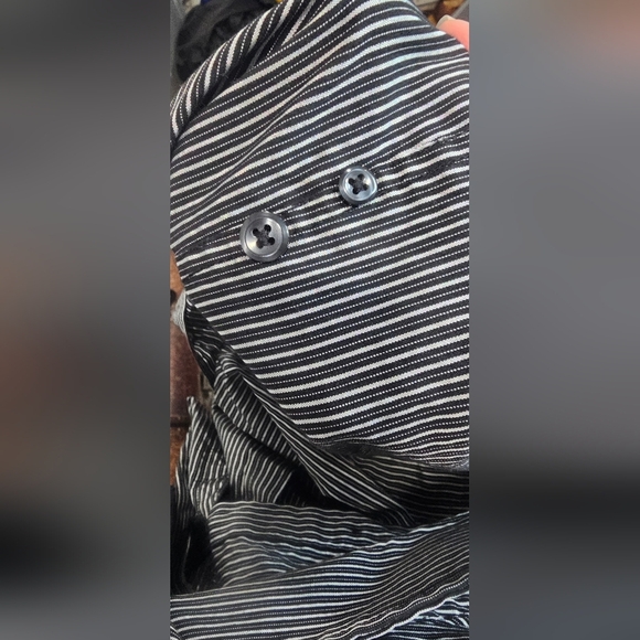 INC International Concepts Men’s Button Down Dress Shirt Black White Pinstripe M - Picture 10 of 12